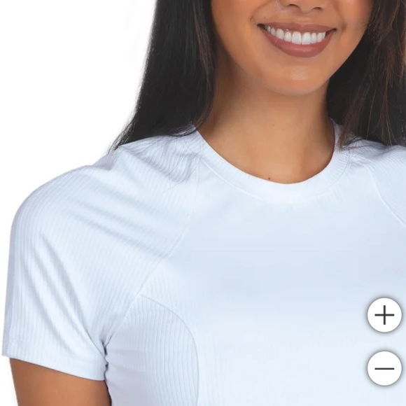 NWOT Spyder Women's Ribbed Short Sleeve white Tee - Picture 2 of 5